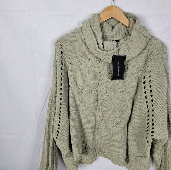 Women's NWT Cozy Knit Cowl Neck Sweater - Picture 4 of 5